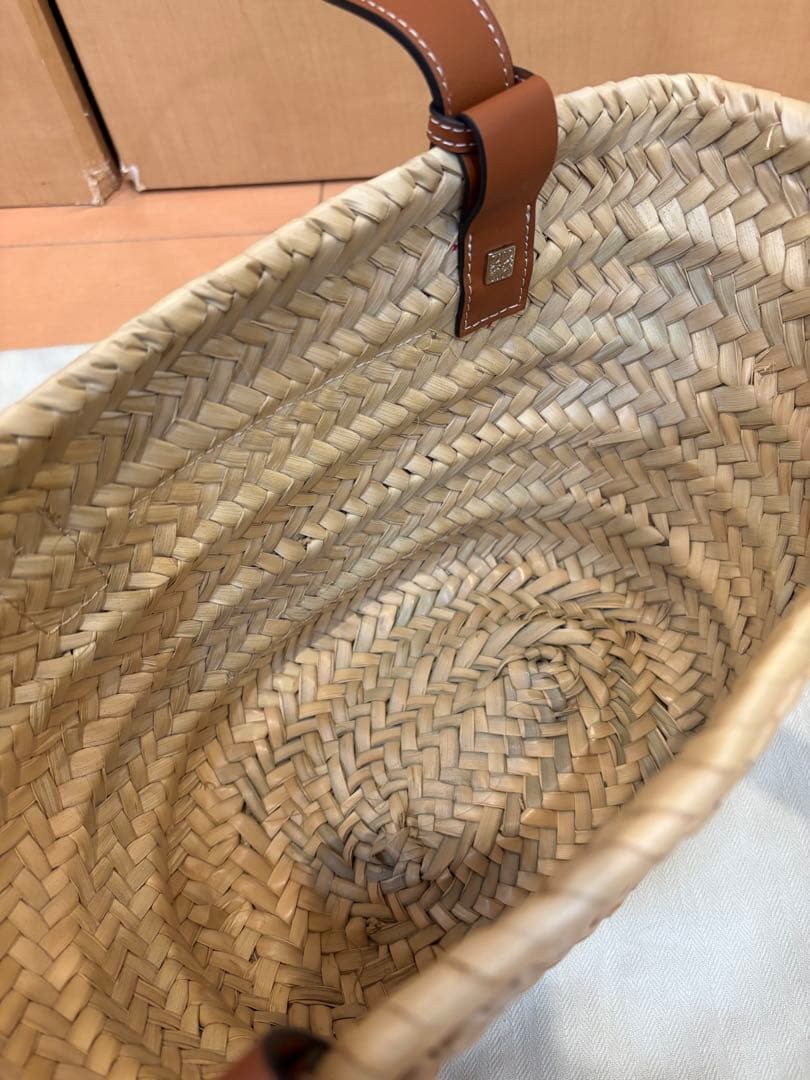 LOEWE ベージュ ストロートートバッグsmall