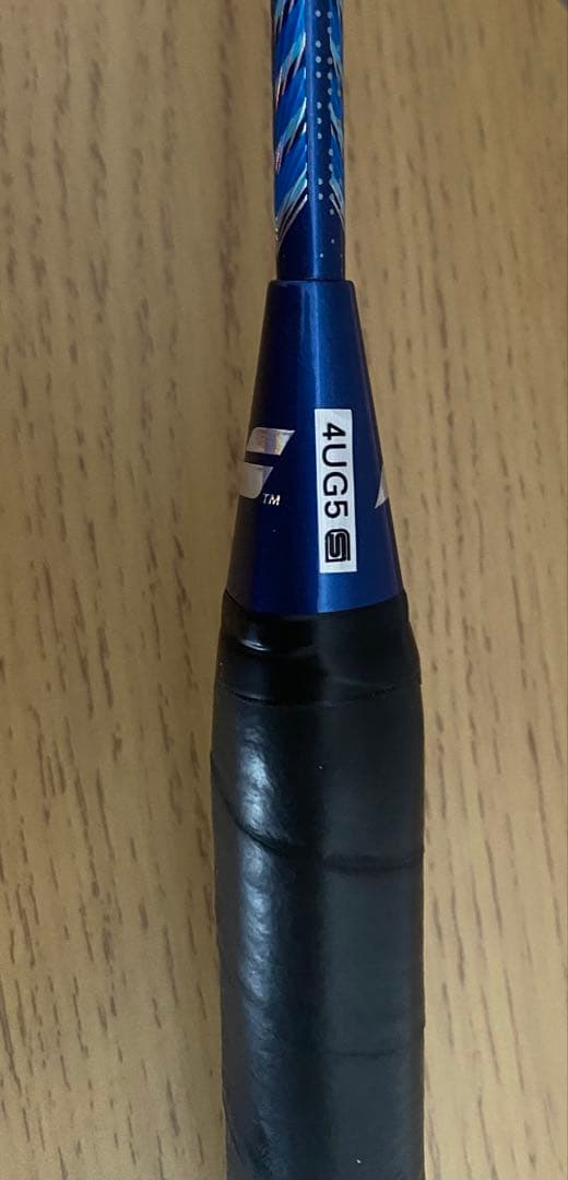 バボラ⭐︎バドミントンラケット 新型サテライトオリジン　エクスボルトストリング付！