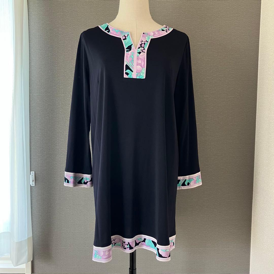 近年美品　レオナール 大きいサイズ44 チュニック　カンカン　花柄