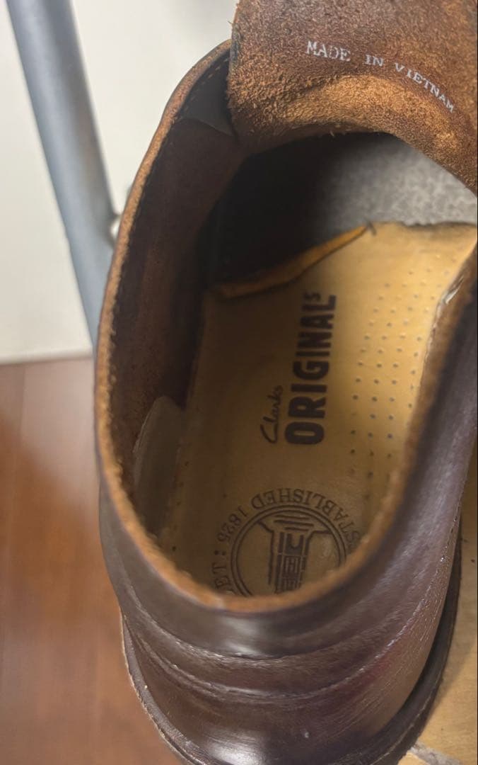 clarks ダークブラウン レザー チャッカブーツ