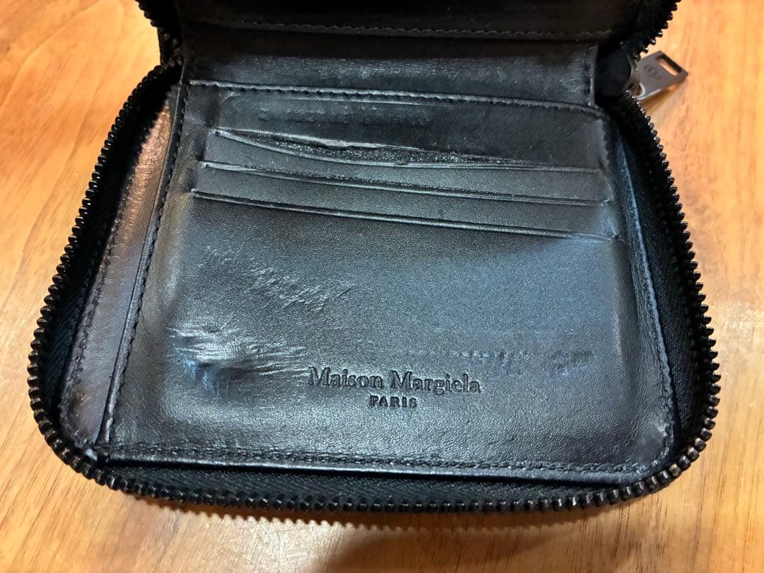 確実正規品！メゾンマルジェラ　コンパクトウォレット　財布　カード&箱あり