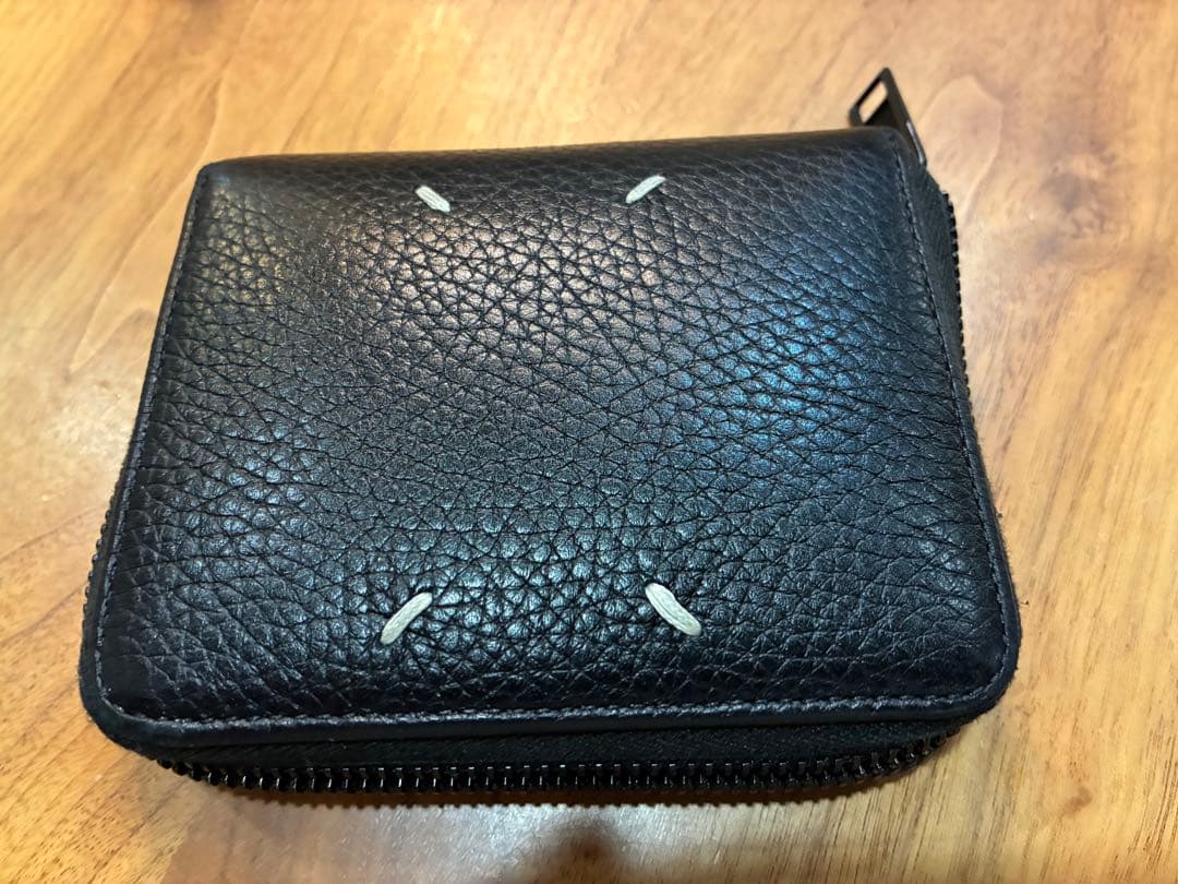 確実正規品！メゾンマルジェラ　コンパクトウォレット　財布　カード&箱あり