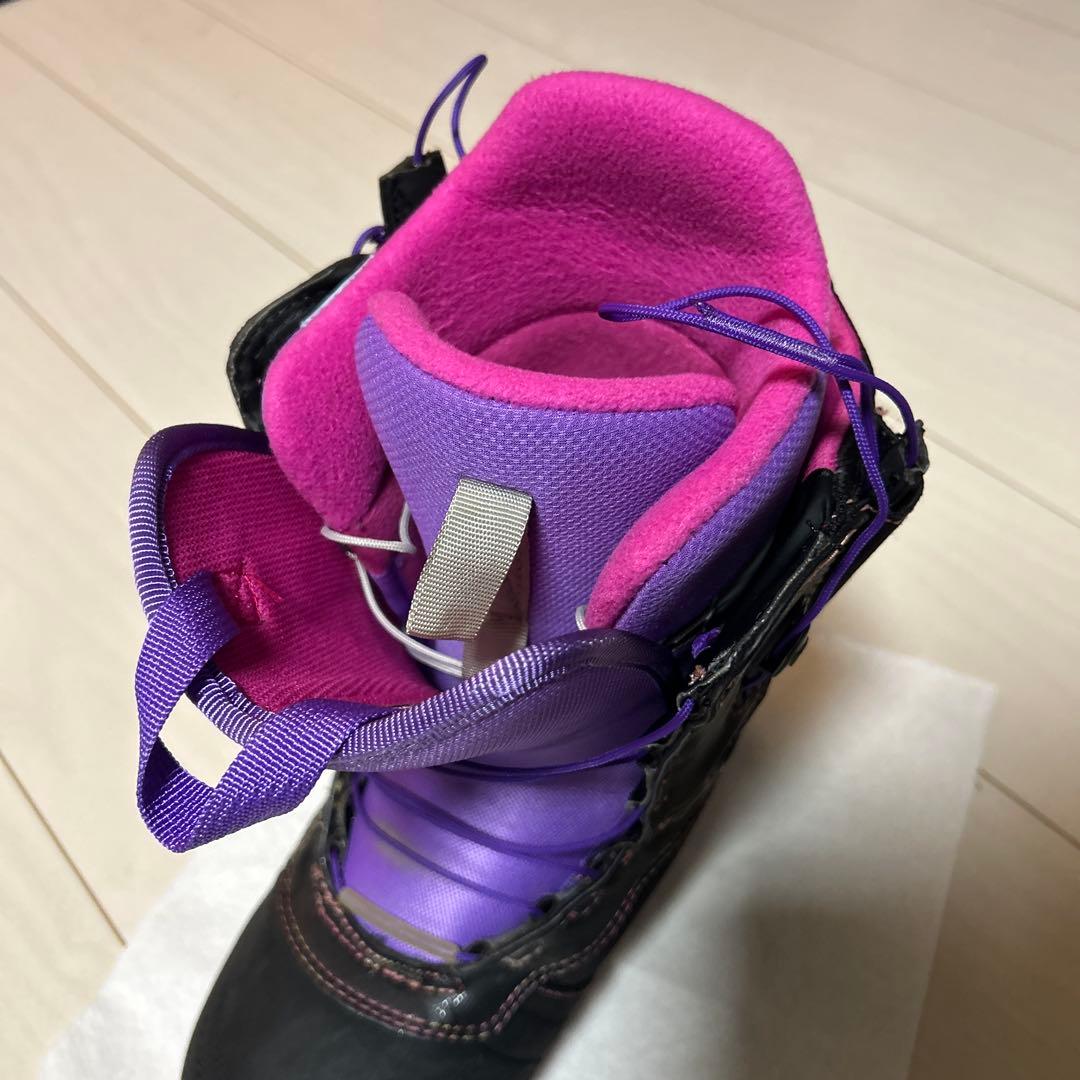 【週末限定値下げ！】女性用　スノーボードブーツ 黒/紫　BURTON