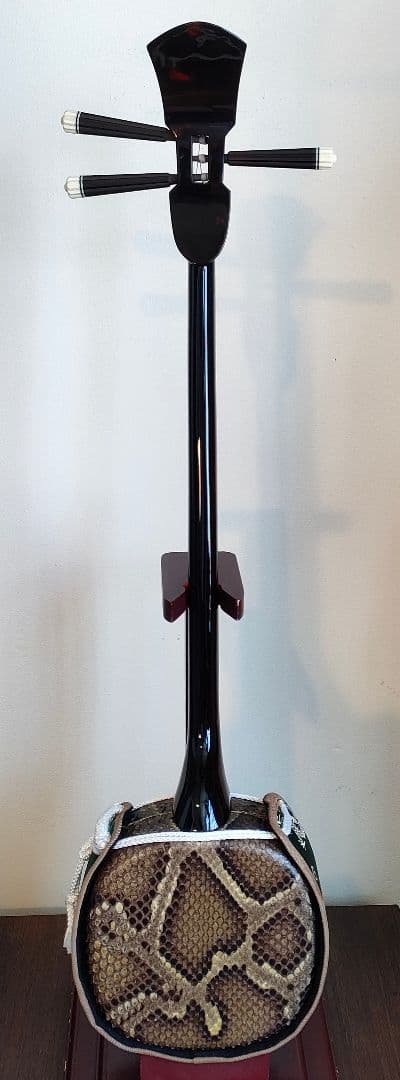 6B 名工平良昌則氏作 八重山黒木ウジラミ材 与那城型三線