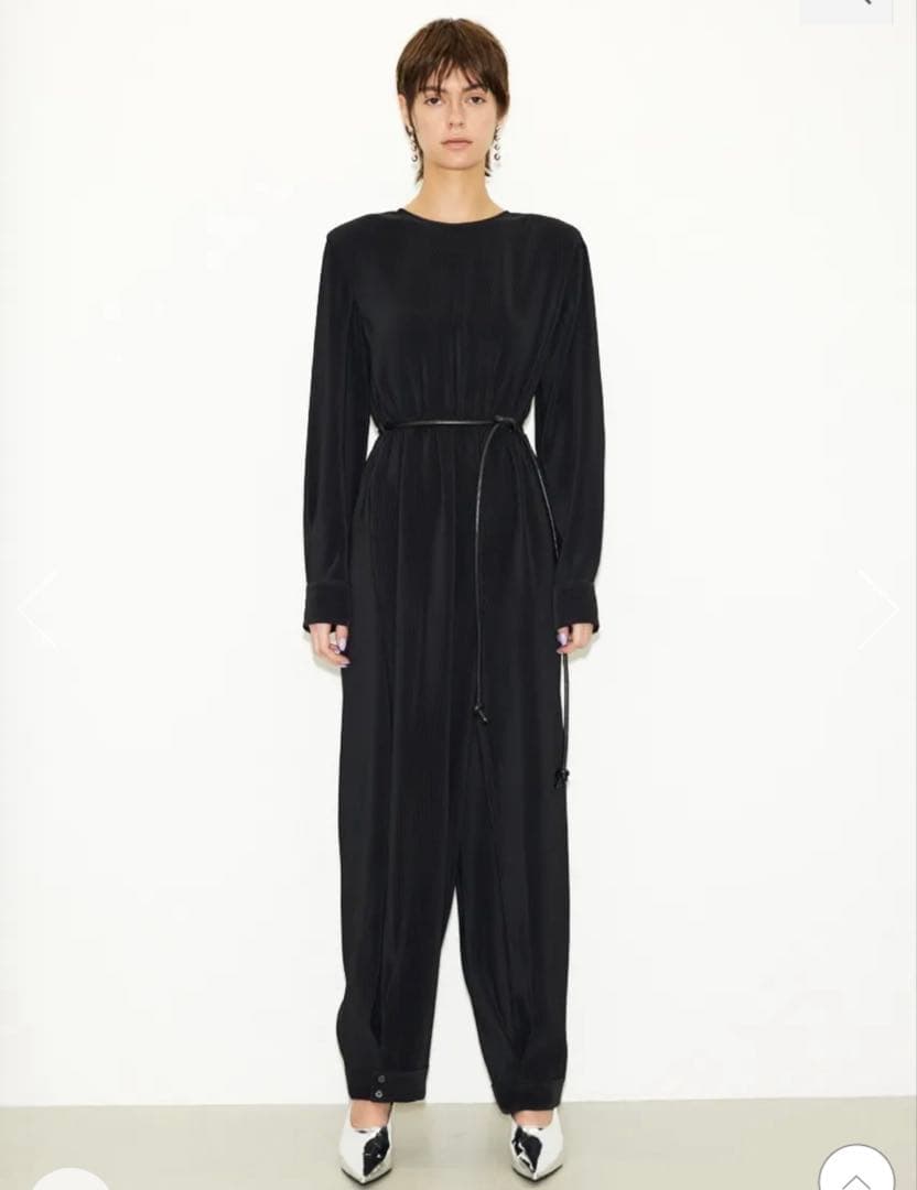 新品未使用THROW by SLY PLEATS ジャンプスーツ プリーツデニム