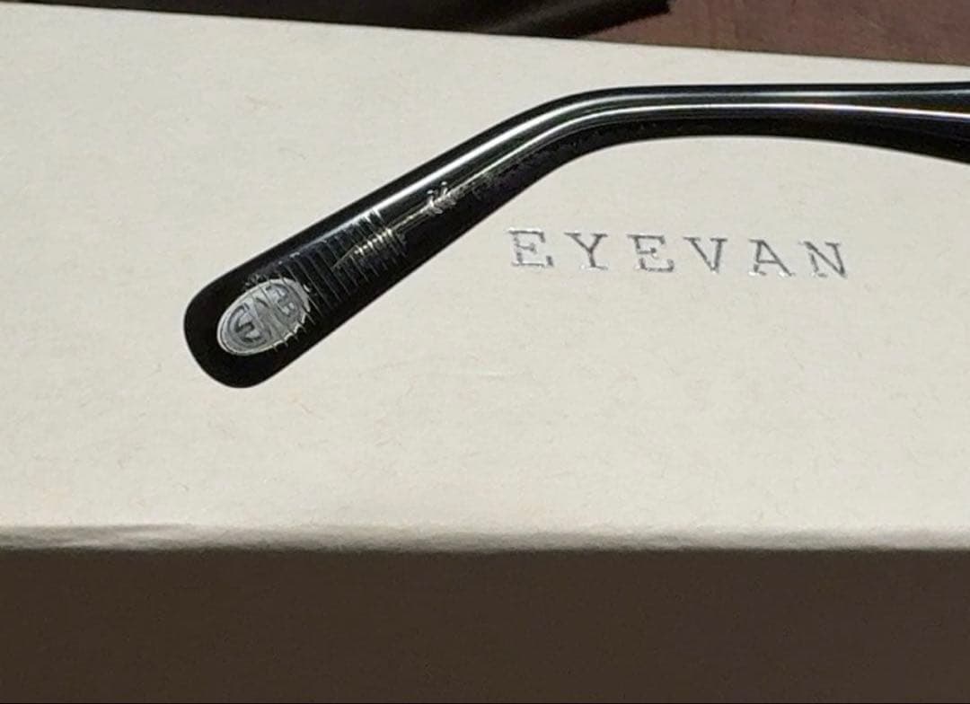 EYEVAN アイヴァン・カラーレンズ ライトブルー【美品】