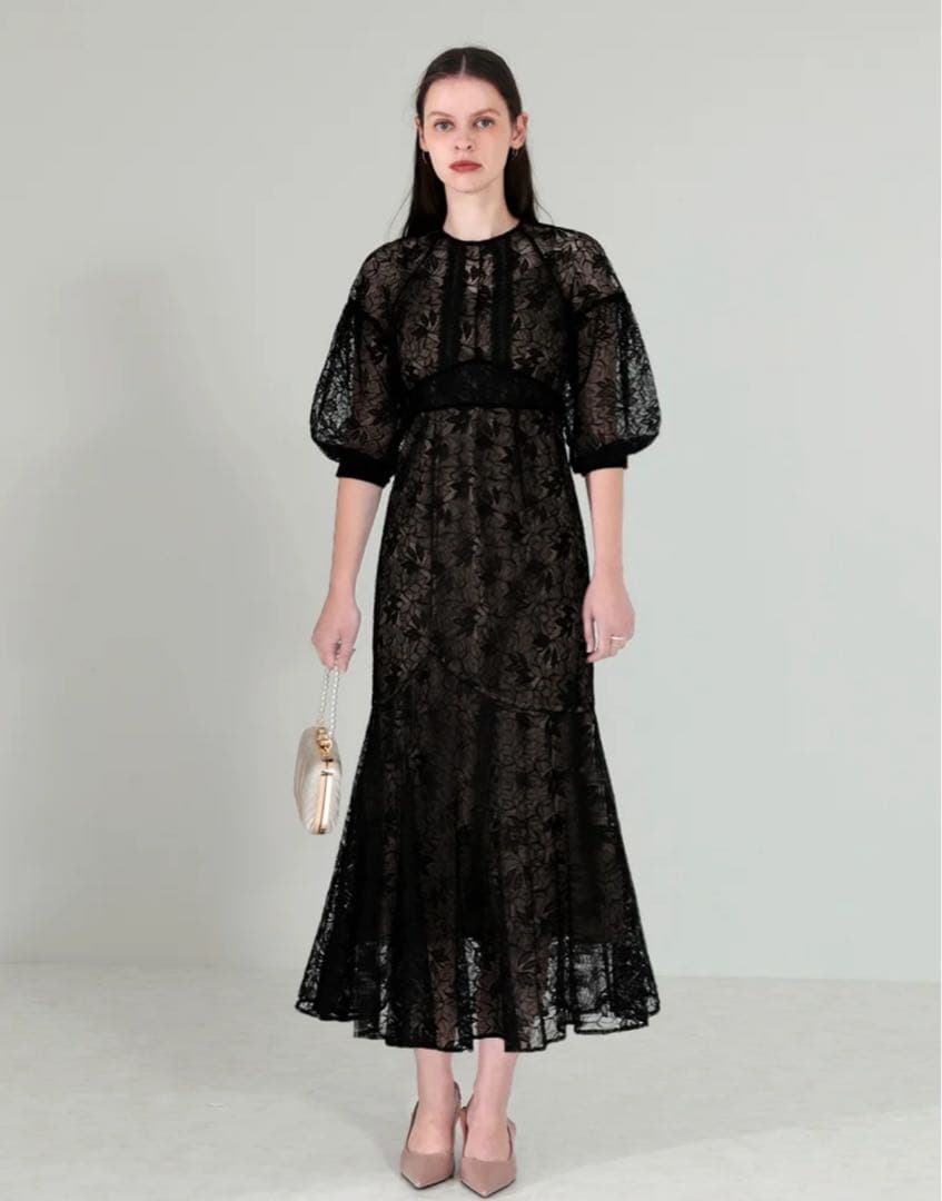 【極美品】Leja レジャ 刺繍花柄総レースマーメイドタイトワンピース ブラック