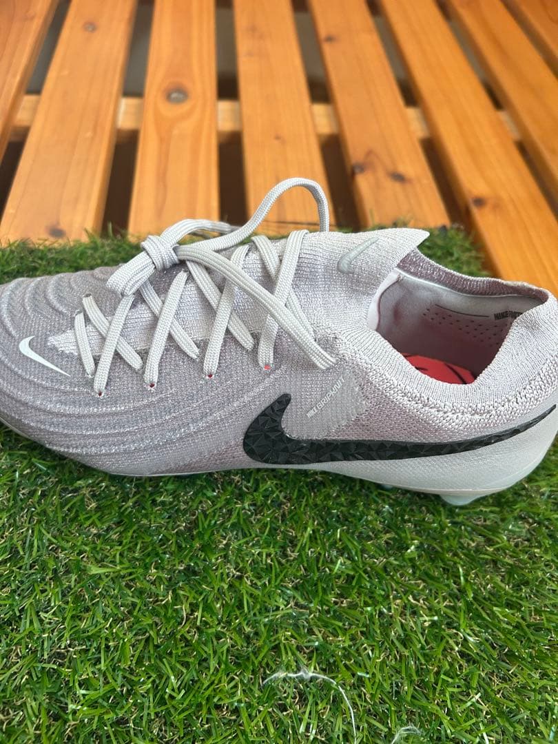 ナイキ　ファントム GX 2 エリート SG-PRO P 24.5 取り替え式