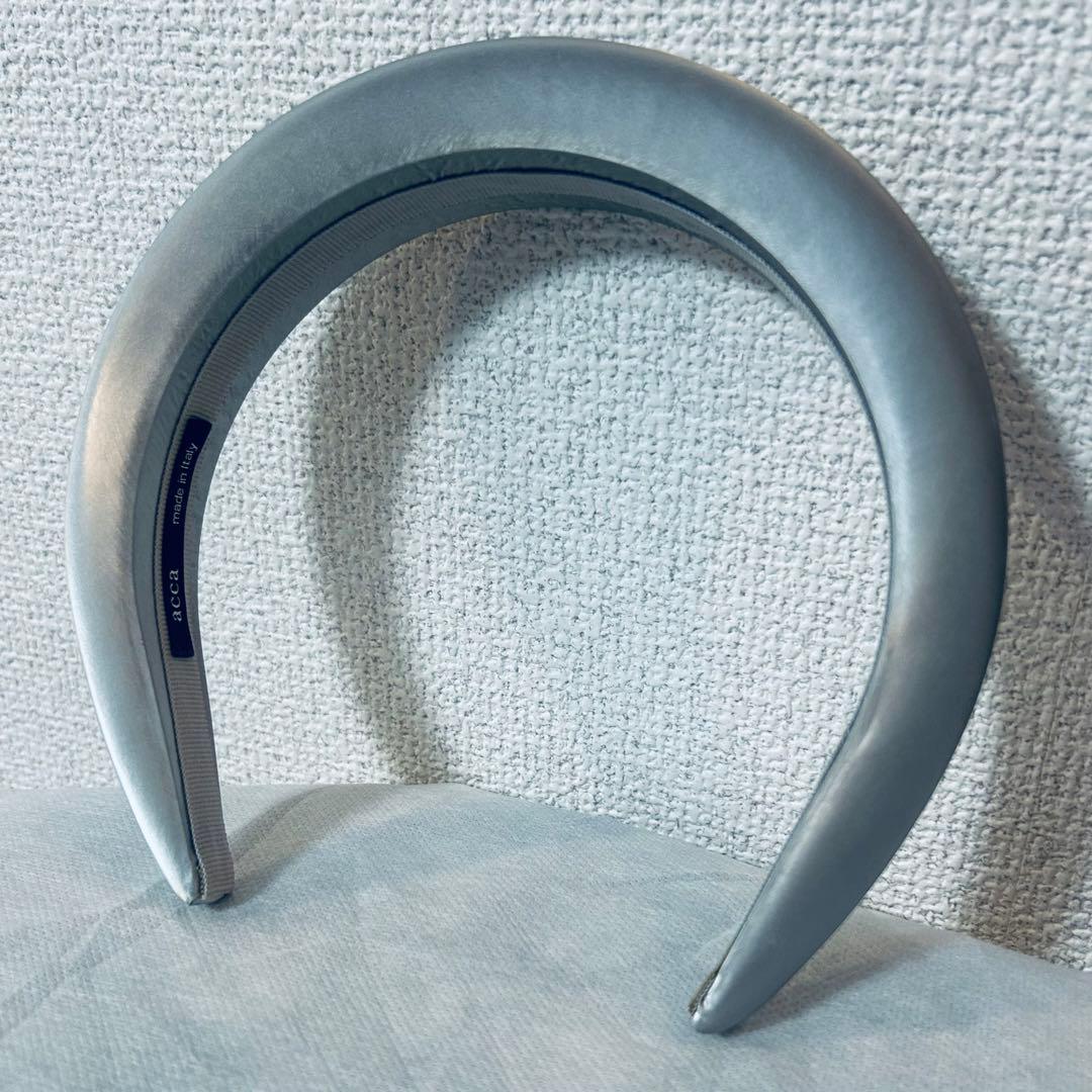 【acca】ペルファブ　カチューシャ　シルバー