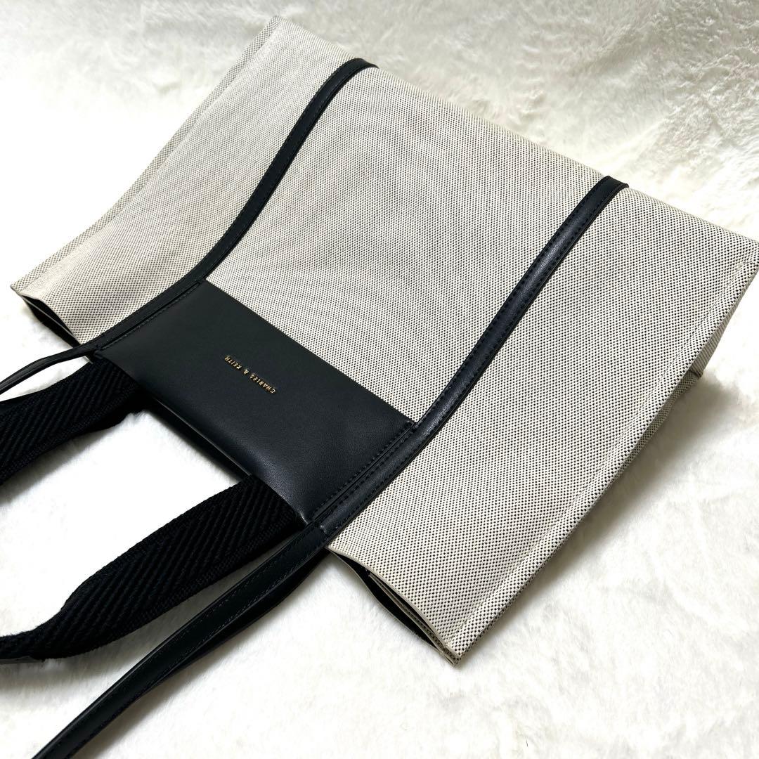 ✨値引き✨チャールズアンドキース シャリア ラージダブルハンドル　トートバッグ