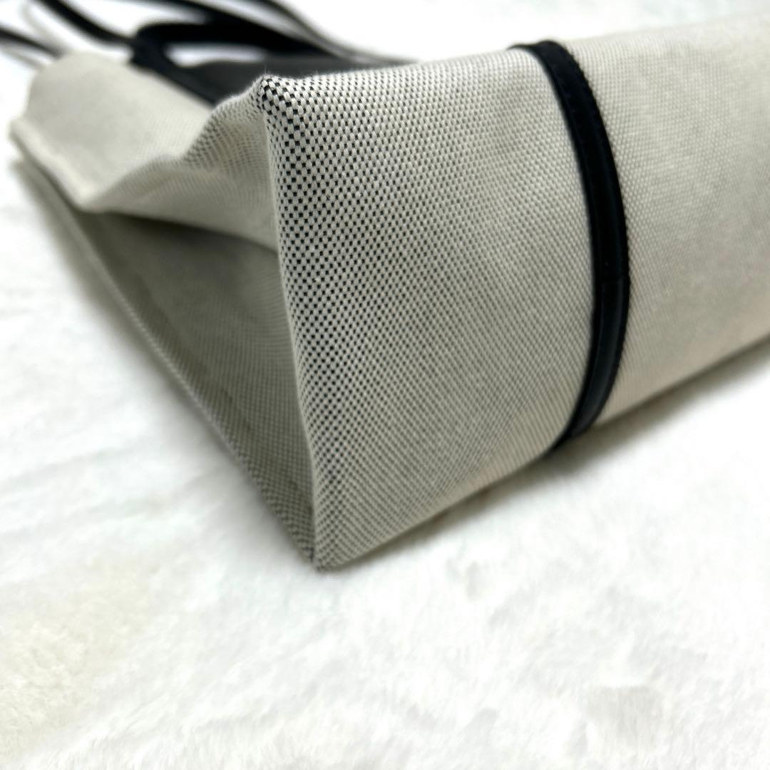 ✨値引き✨チャールズアンドキース シャリア ラージダブルハンドル　トートバッグ