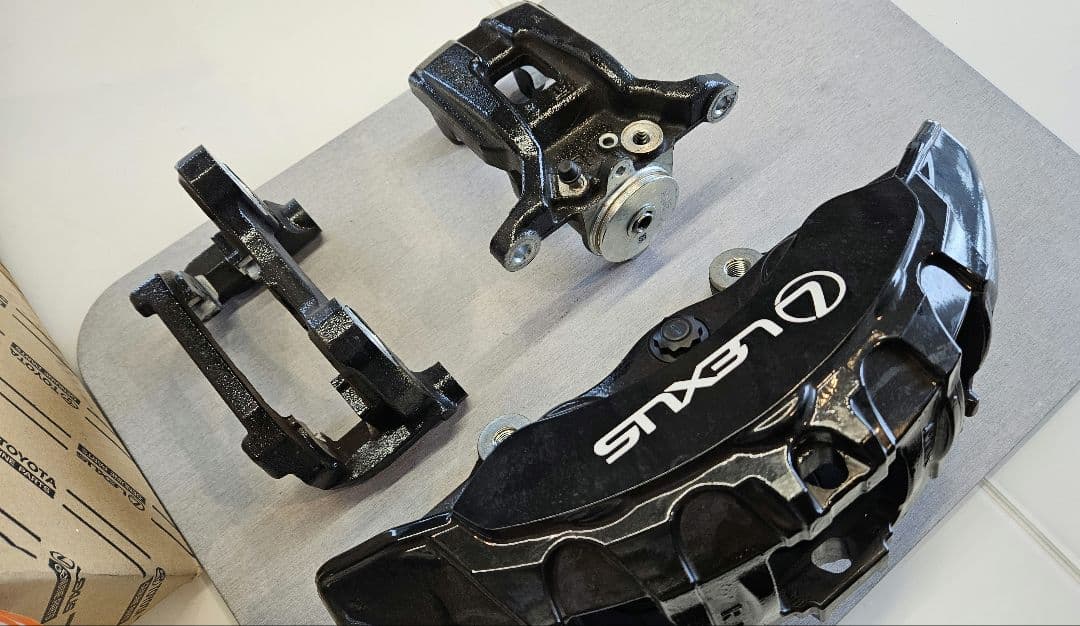 ゆ*う様 レクサス　RX500h 純正ブレーキキャリパー