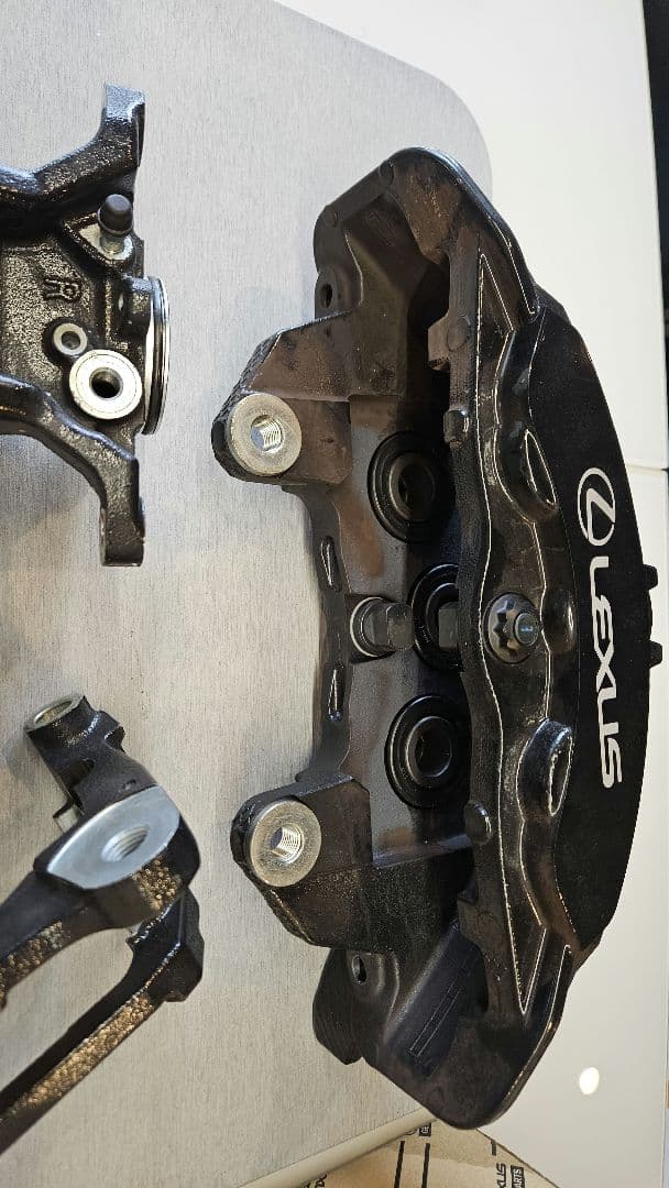 ゆ*う様 レクサス　RX500h 純正ブレーキキャリパー