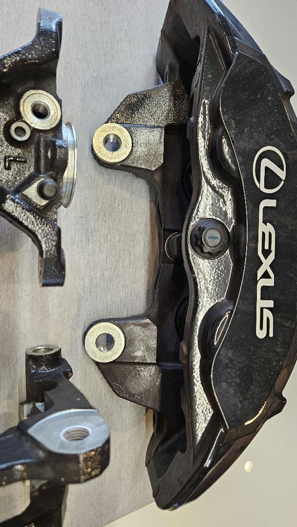 ゆ*う様 レクサス　RX500h 純正ブレーキキャリパー