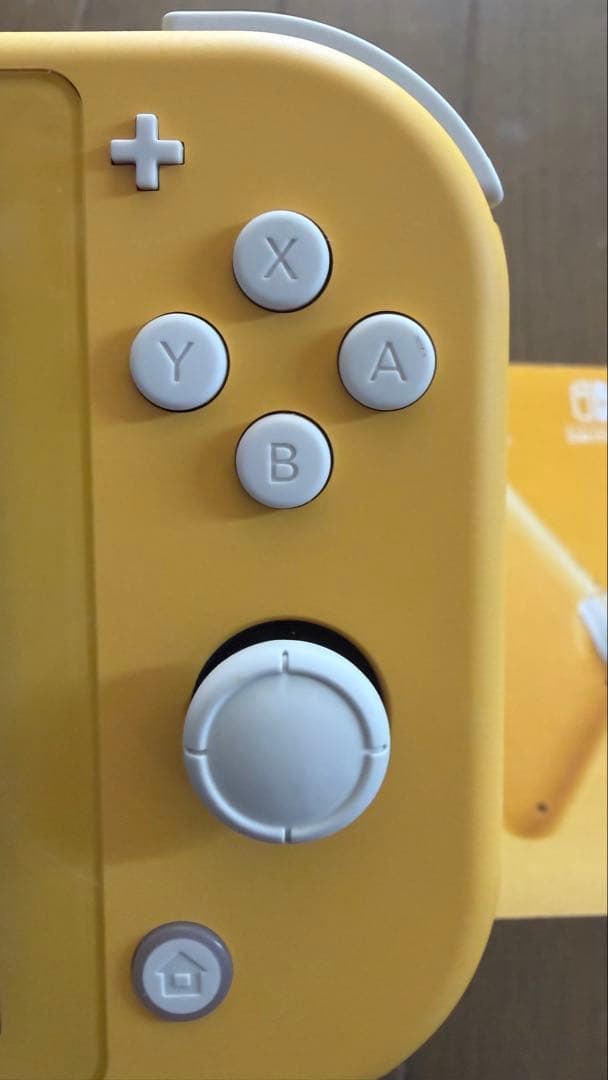 ニンテンドーswitch lite イエロー