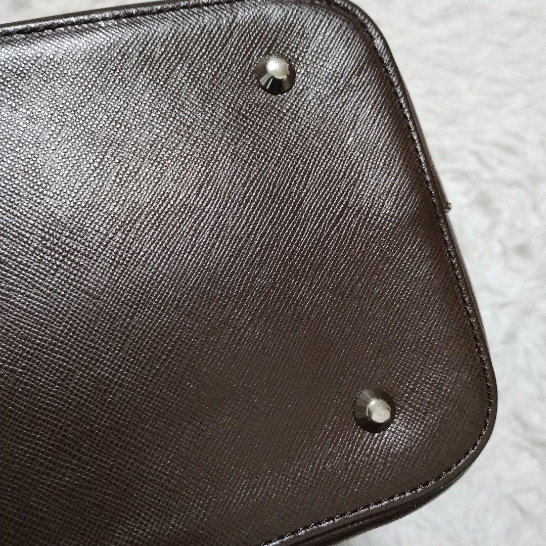 【美品】バーバリー トートバッグ A4収納可 サフィアーノレザー 自立