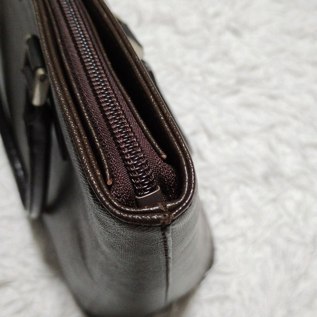 【美品】バーバリー トートバッグ A4収納可 サフィアーノレザー 自立