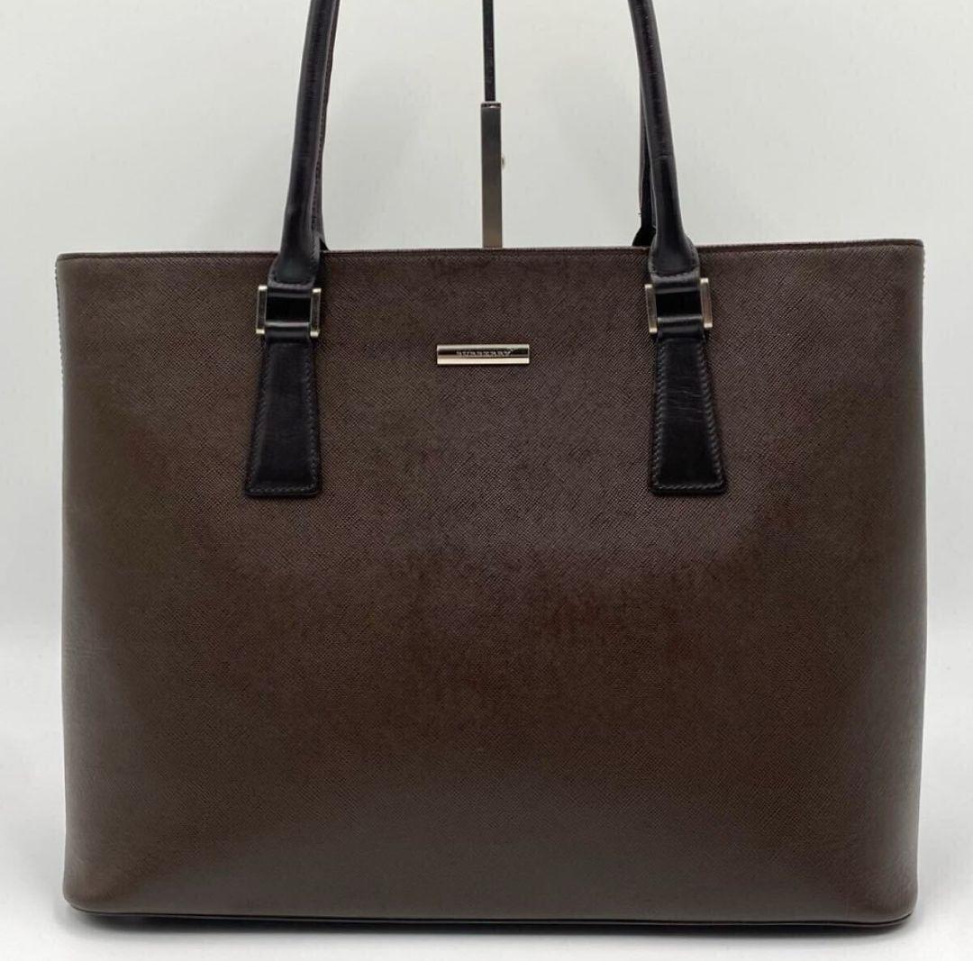 【美品】バーバリー トートバッグ A4収納可 サフィアーノレザー 自立