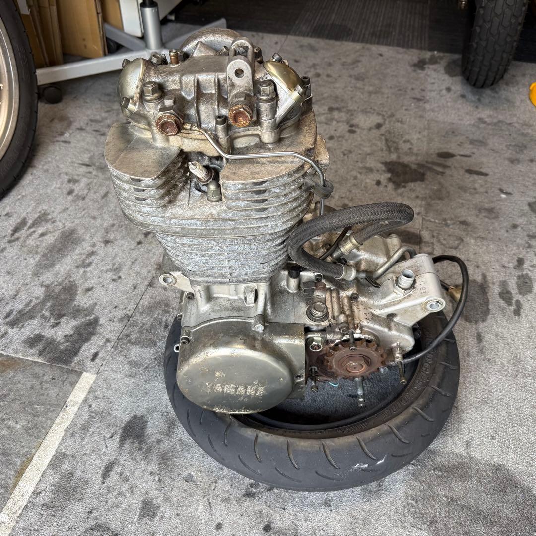 SR400 2H6 エンジン本体