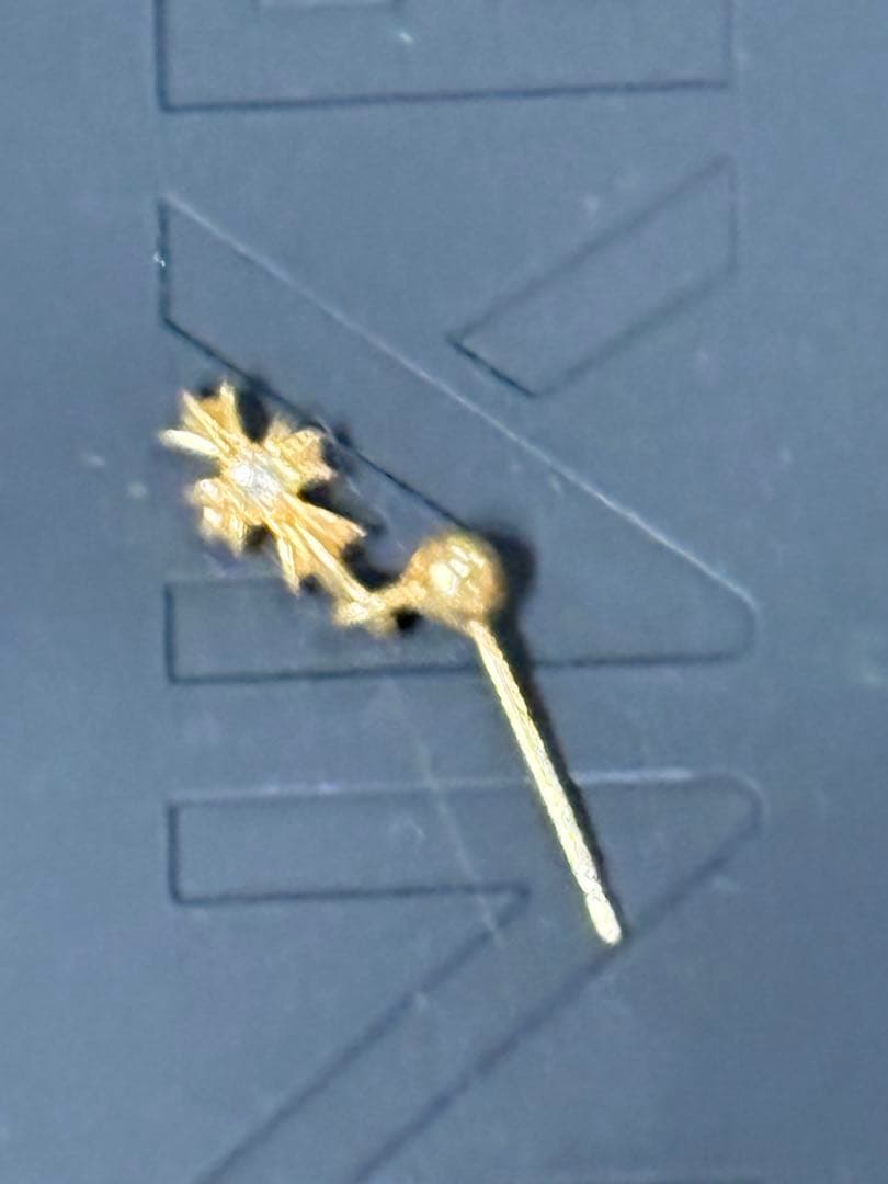 クロムハーツ両面ダイアピアス片耳