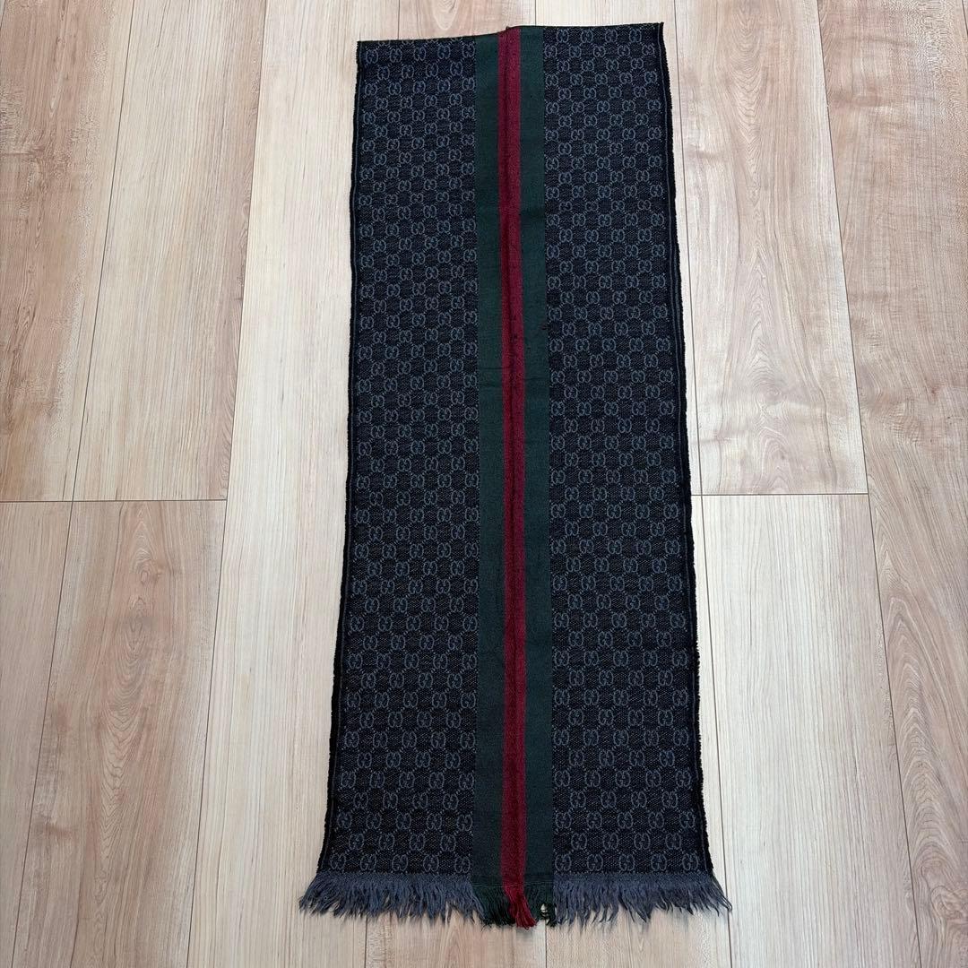 GUCCI ロゴ入りマフラー ブラック