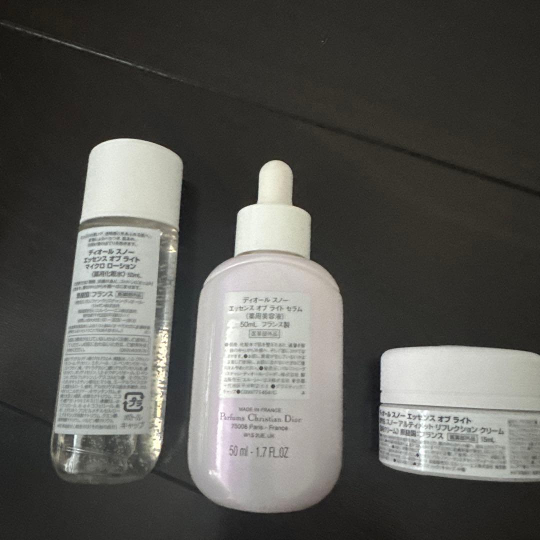 DIOR スノーエッセンスオブライト　スキンケアセット