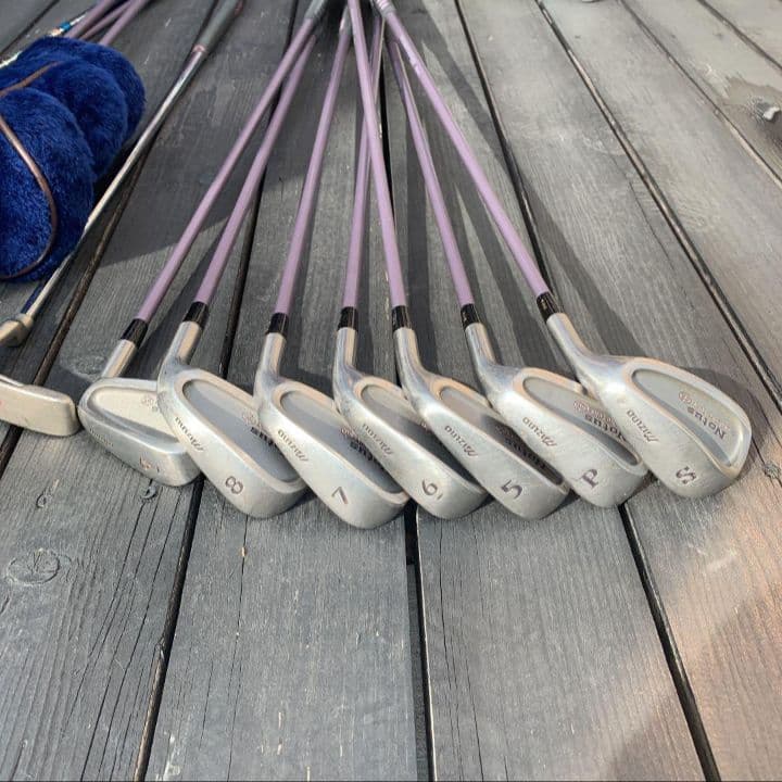 ゴルフクラブセット　ゴルフボール　グローブ　バッグ