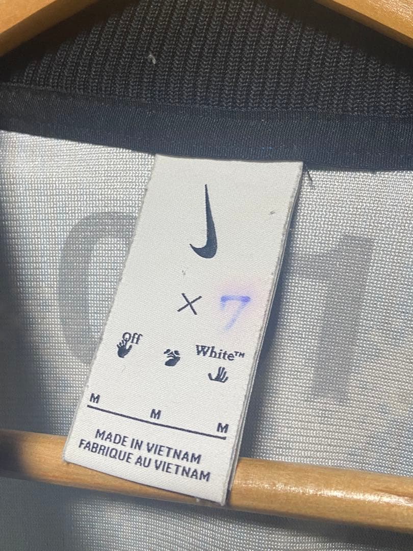 ニュージンズ ハニ着用Off-White nikeロンt y2k