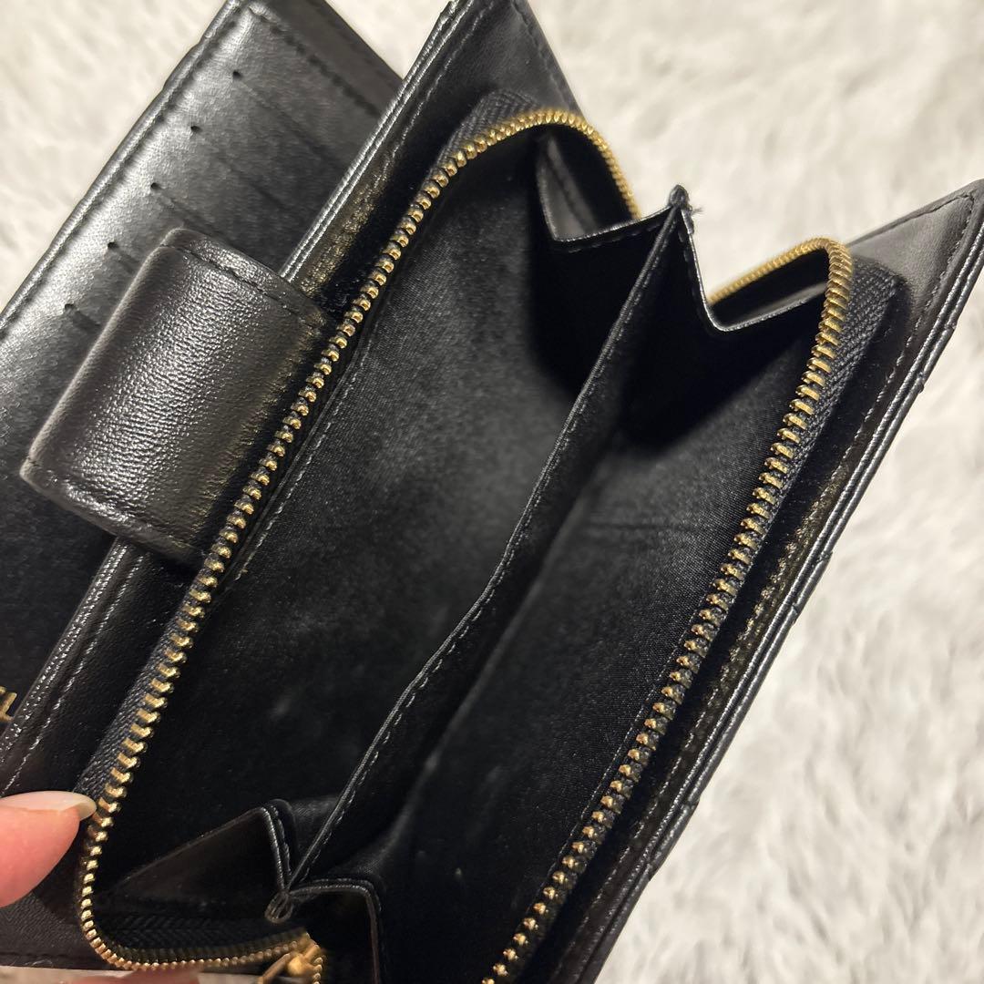 CHANEL ノベルティブラックレザー 二つ折り財布