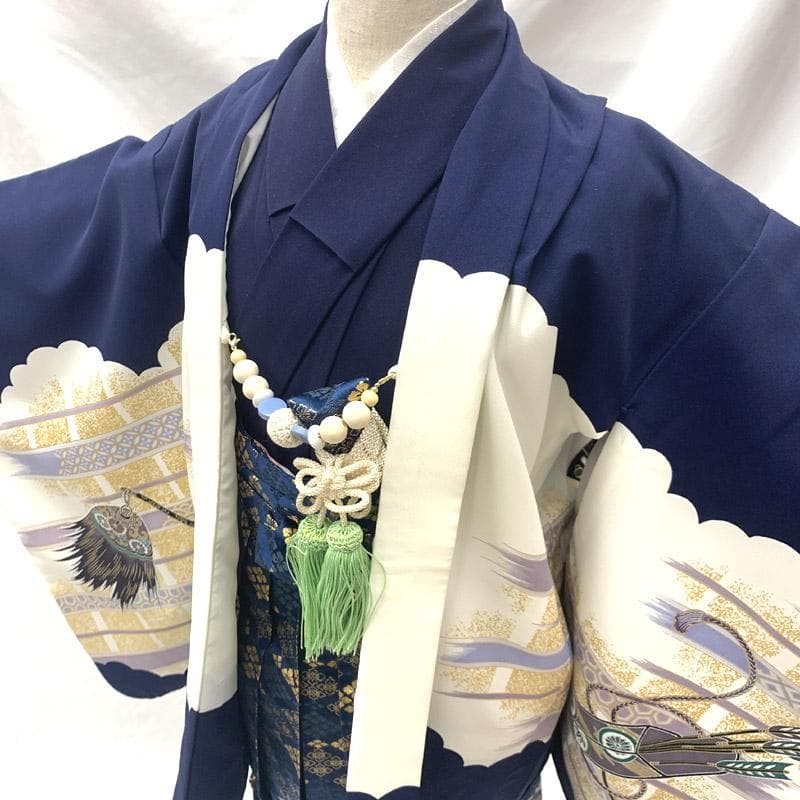 505ab12■七五三 五歳 男児 着物&羽織&袴&角帯&小物 小柄 兜■美品