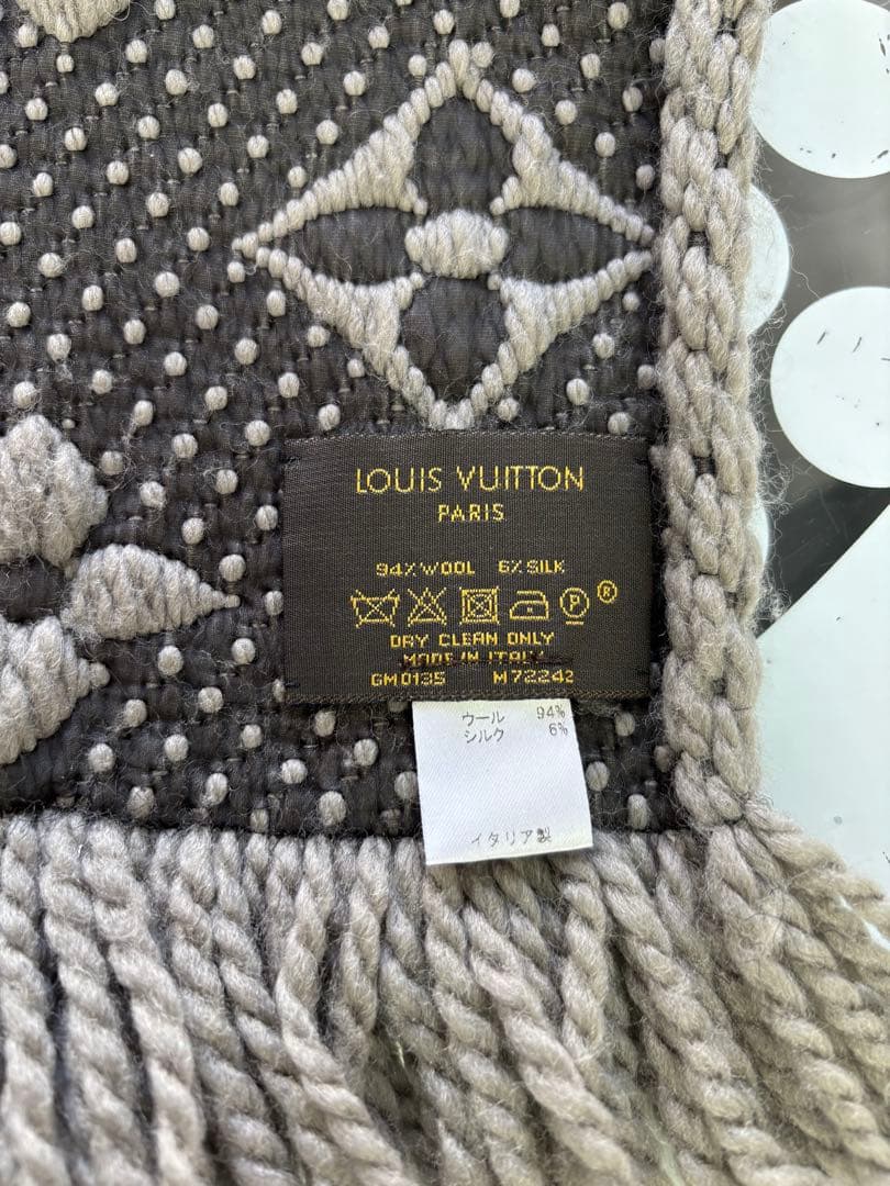 Louis Vuitton ルイヴィトン　マフラー クリーニング済❗️グレー