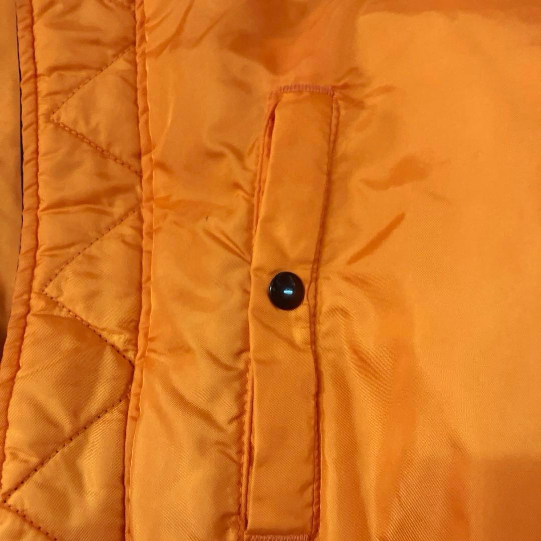 j24)ALPHAINDUSTRIES MA−1中綿入りリバーシブルブルゾン