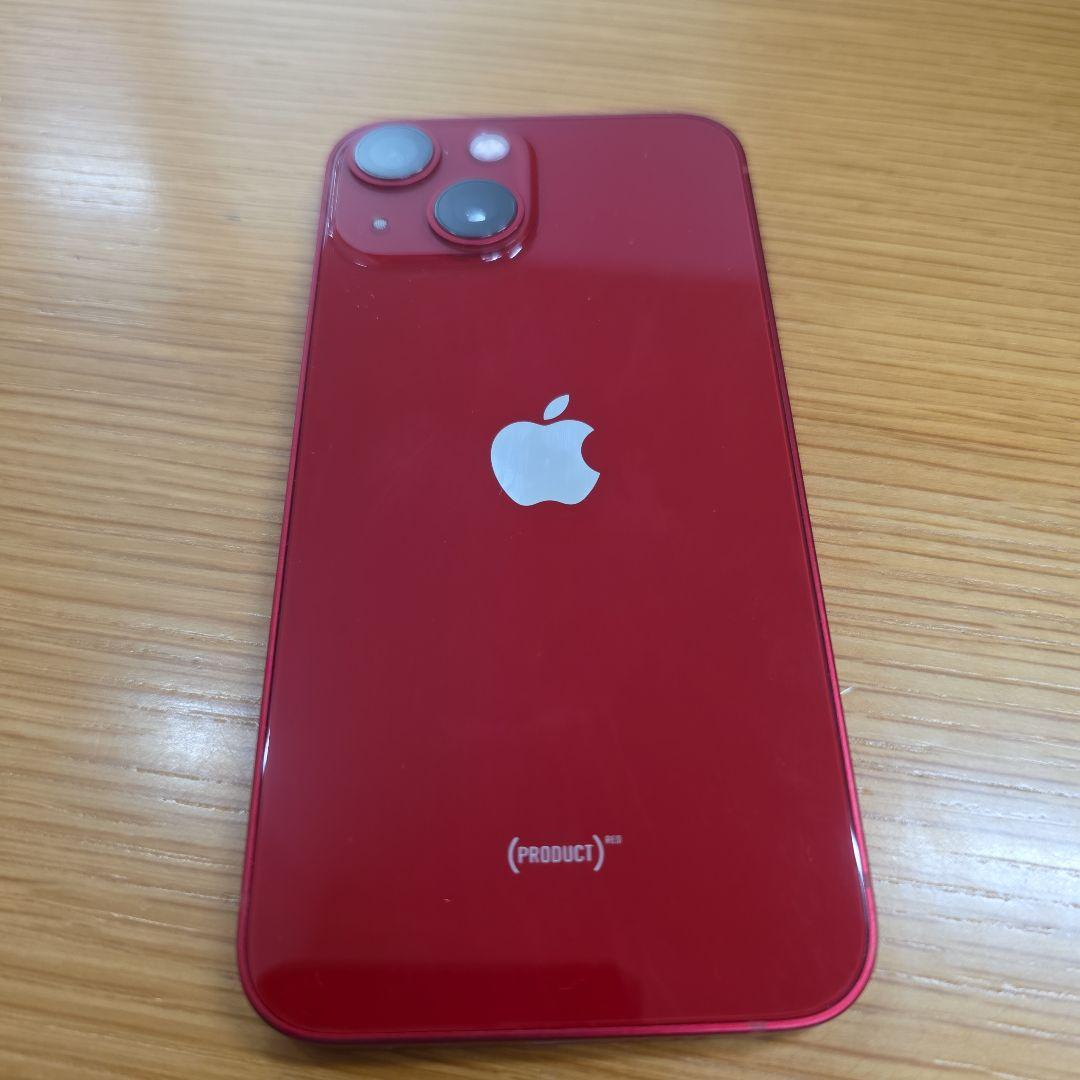 と*る様 Apple iPhone13 mini 赤色 デュアルカメラ
