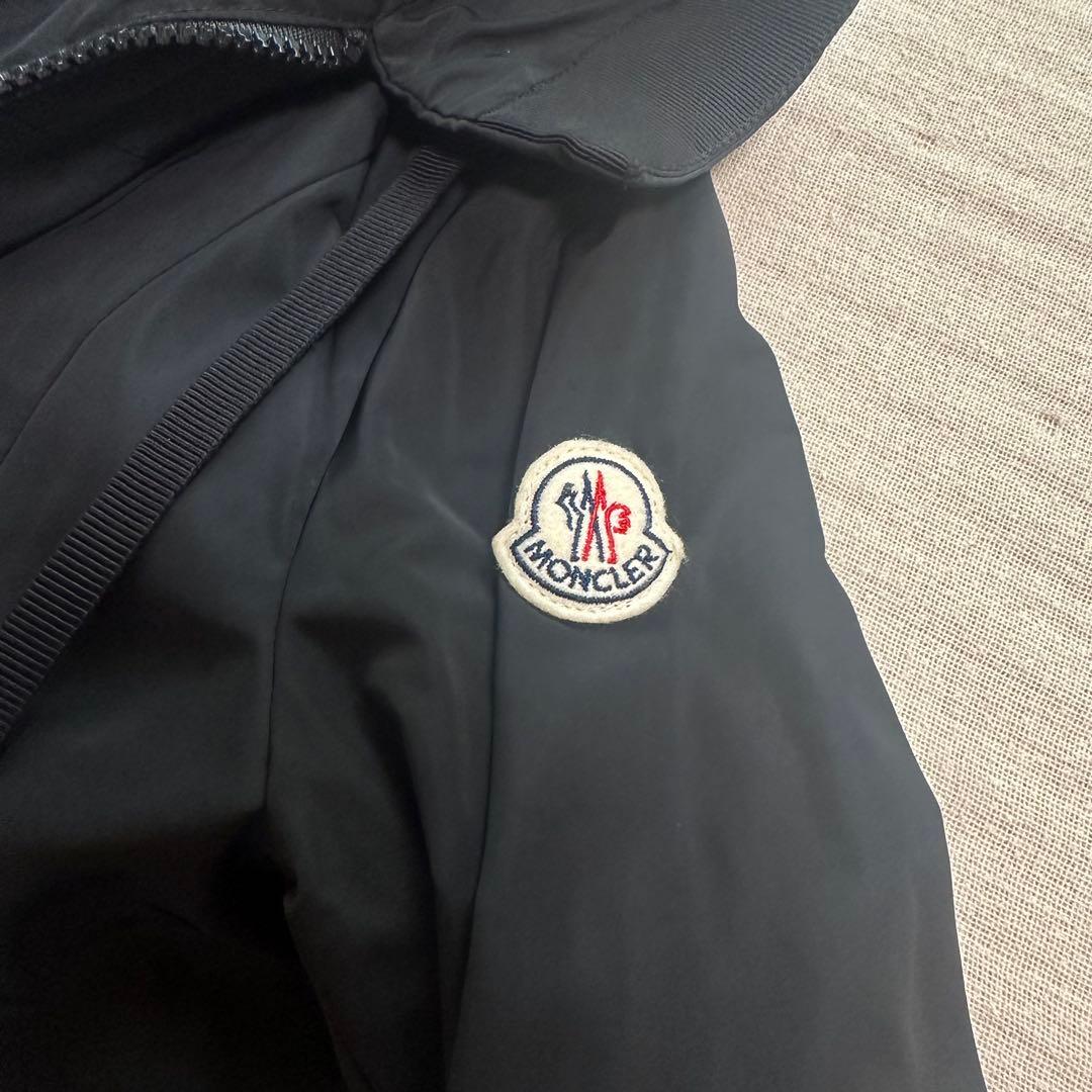 正規店購入　モンクレールTOPAZE 新品同様
