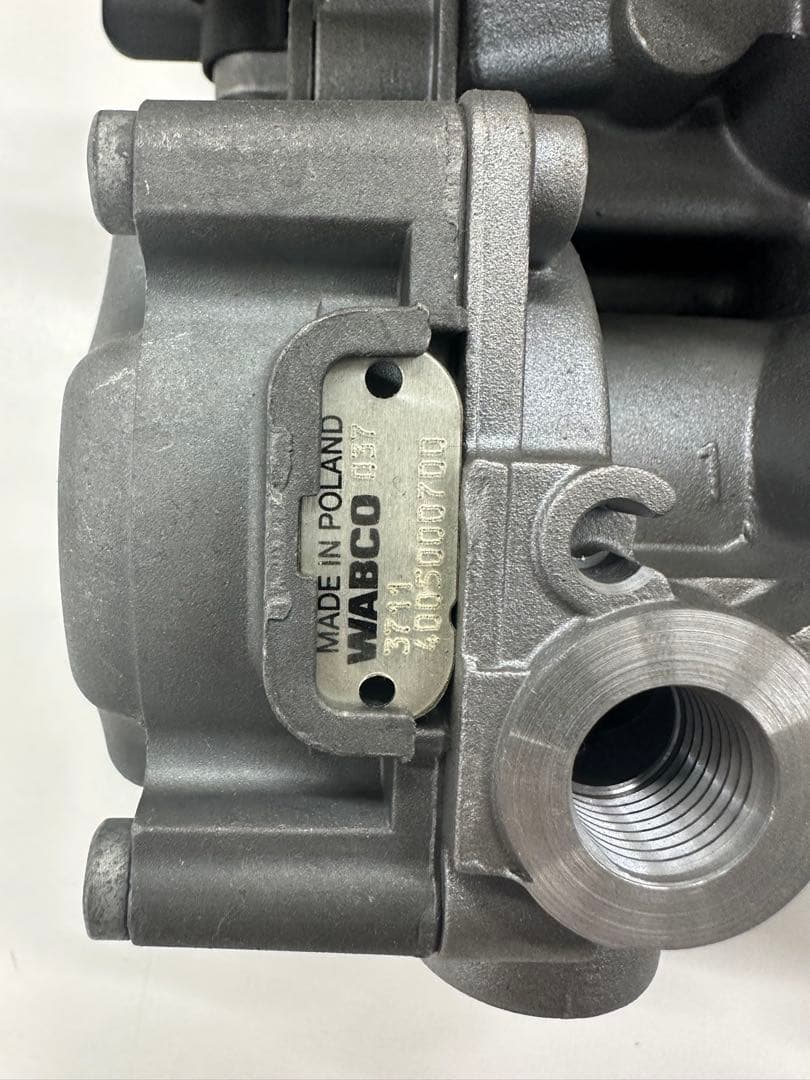 新品　未使用　WABCO ワブコ　トレーラー用ABS EBS モジュレーター