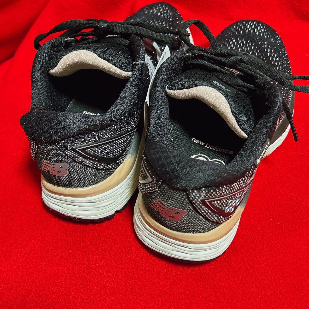 GALA新品 ニューバランス M880V9 ゴア スニーカー 23.5cm