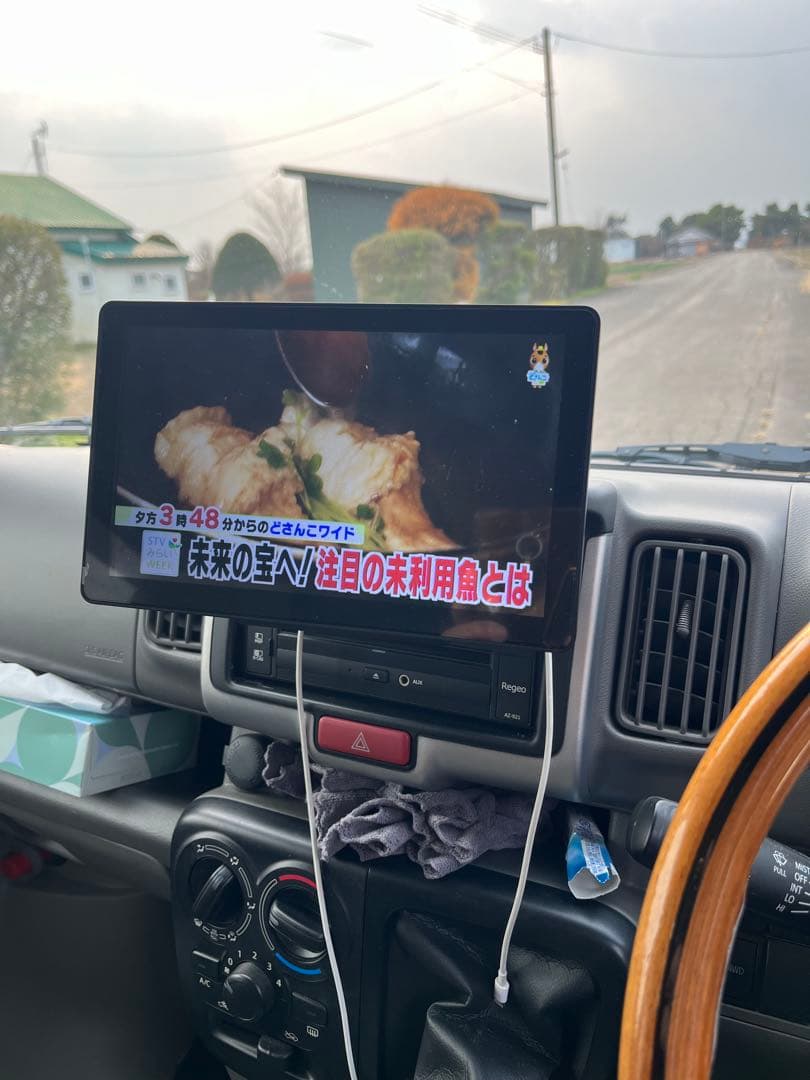 Regeo AZ-921 カーナビ Bluetooth機能付き　9インチ　残1個