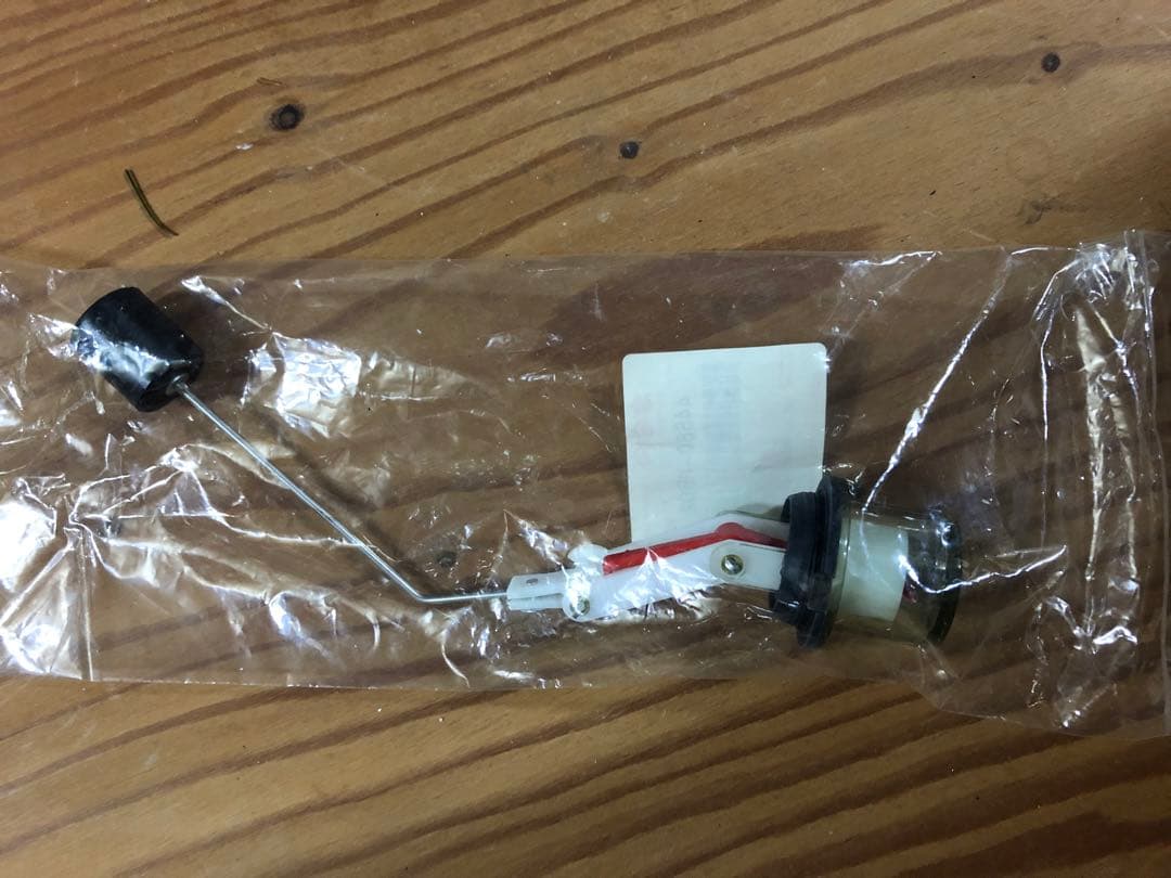 スズキ ハイ　燃料ゲージ　新品