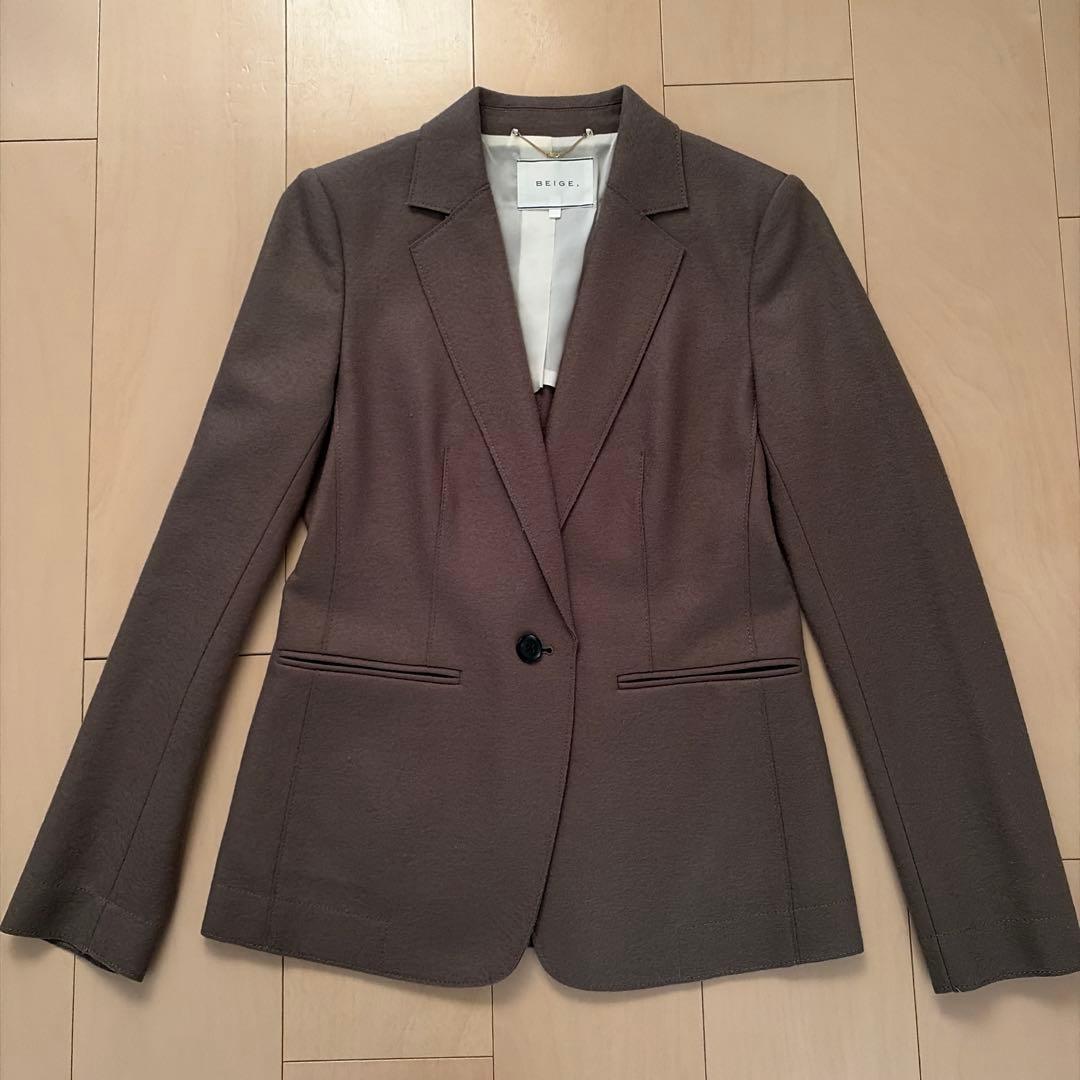 ベイジ BEIGE ジャケットスカートセットアップ