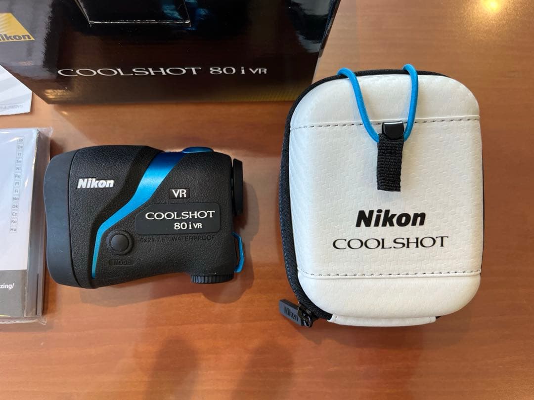 Nikon COOLSHOT 80i VR レーザー距離計、専用ケース付き。