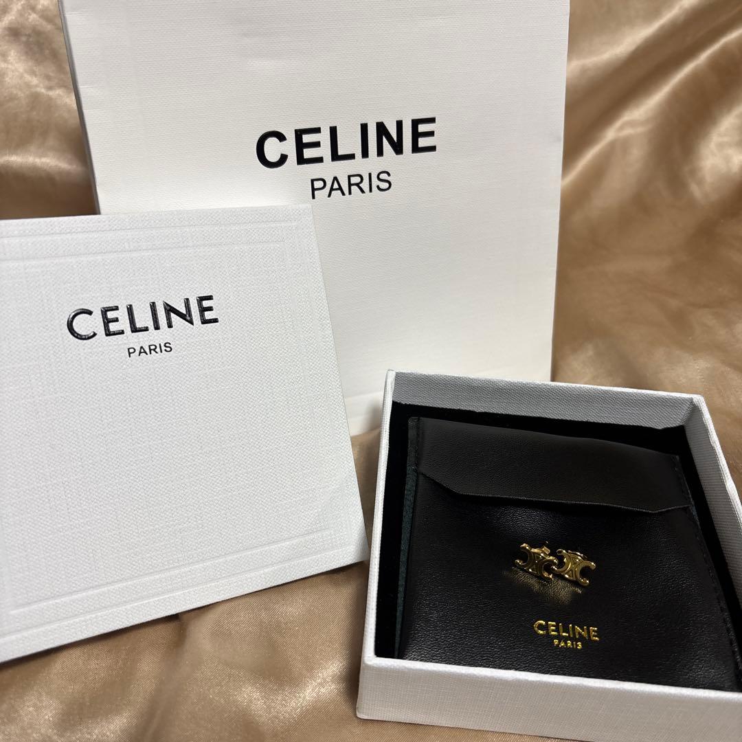 CELINE トリオンフ スタッズ ピアス