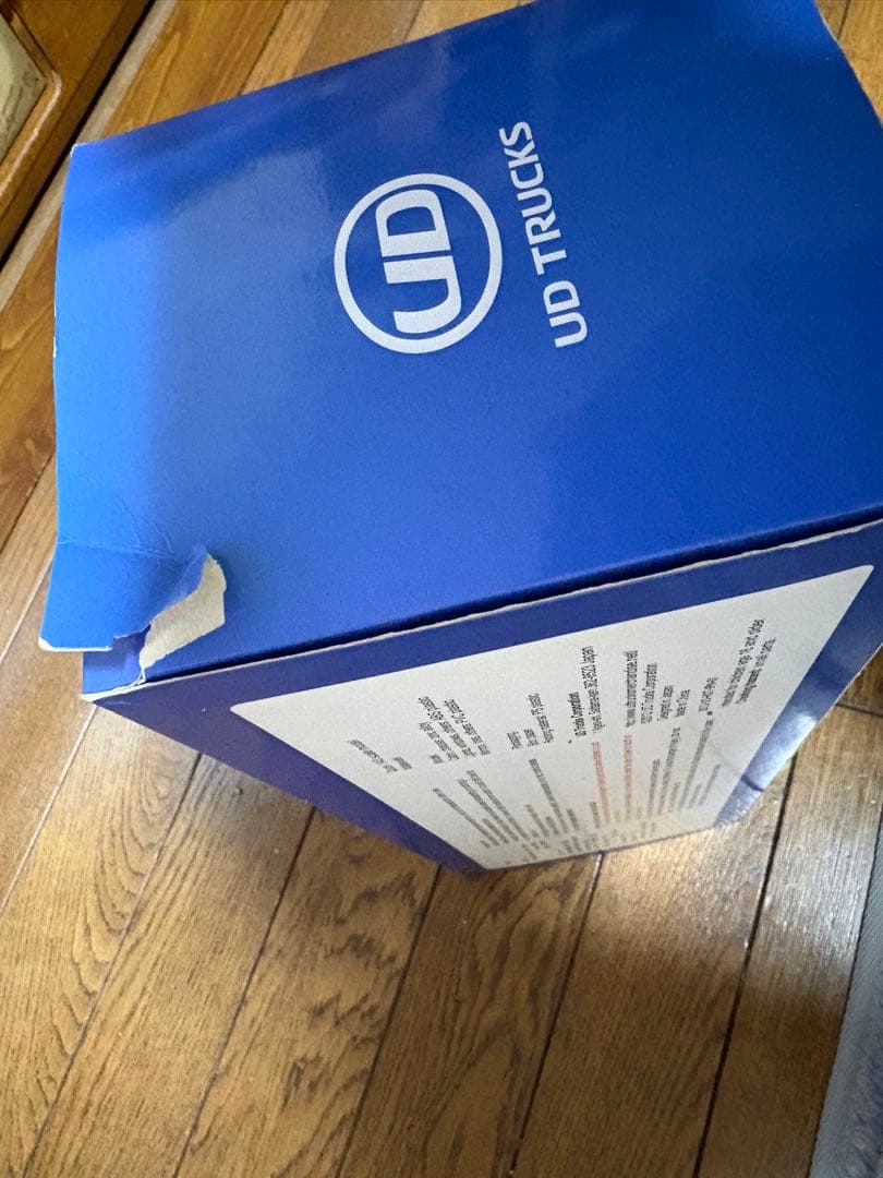 UD TRUCKS Quon 1／43モデル