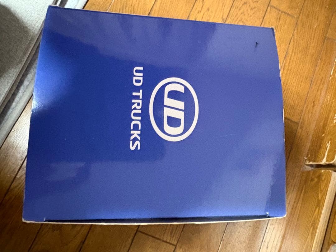 UD TRUCKS Quon 1／43モデル