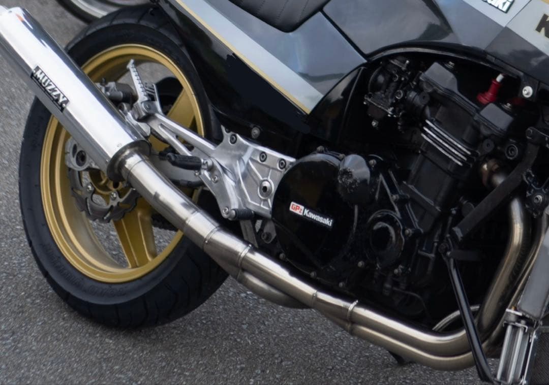 MUZZY マージー ステンレス フルエキゾースト マフラー GPZ900R