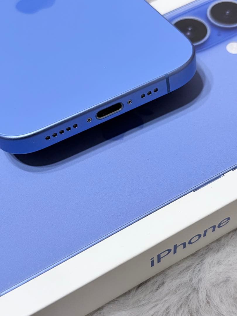 iPhone16 512GB ウルトラマリン　ケース付き