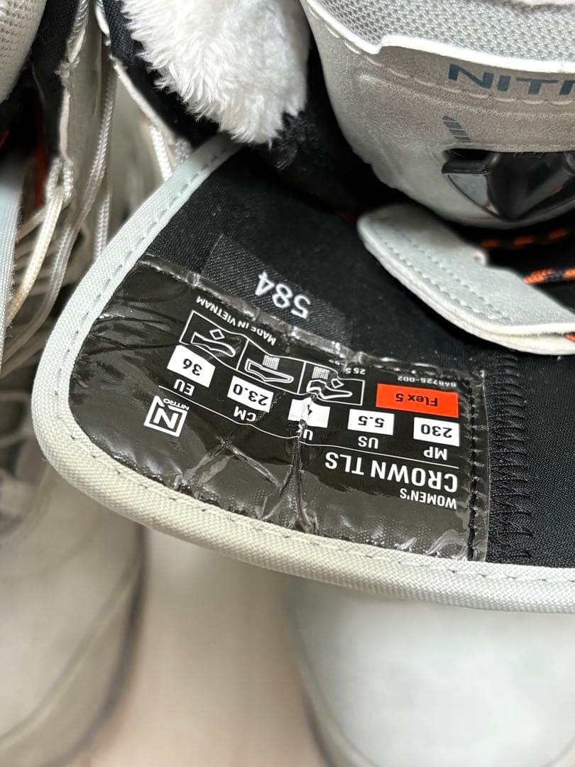 NITRO CROWN TLS 26-25スノーボードブーツ 23.0cm