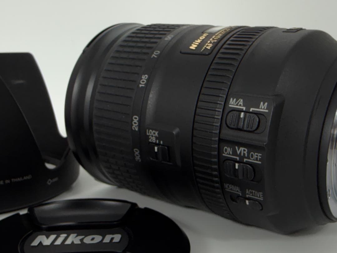 Nikon AF-S NIKKOR 28-300mm VR レンズ