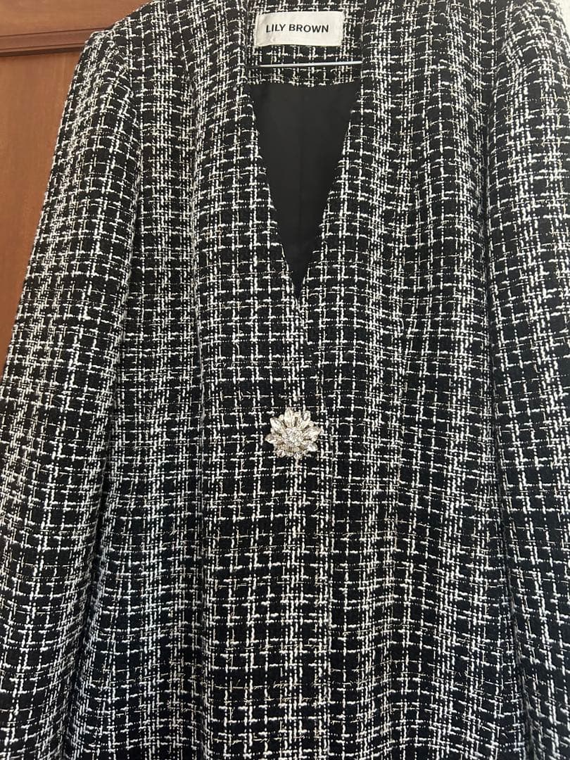 LILY BROWN チェスターコート Mサイズ 黒系