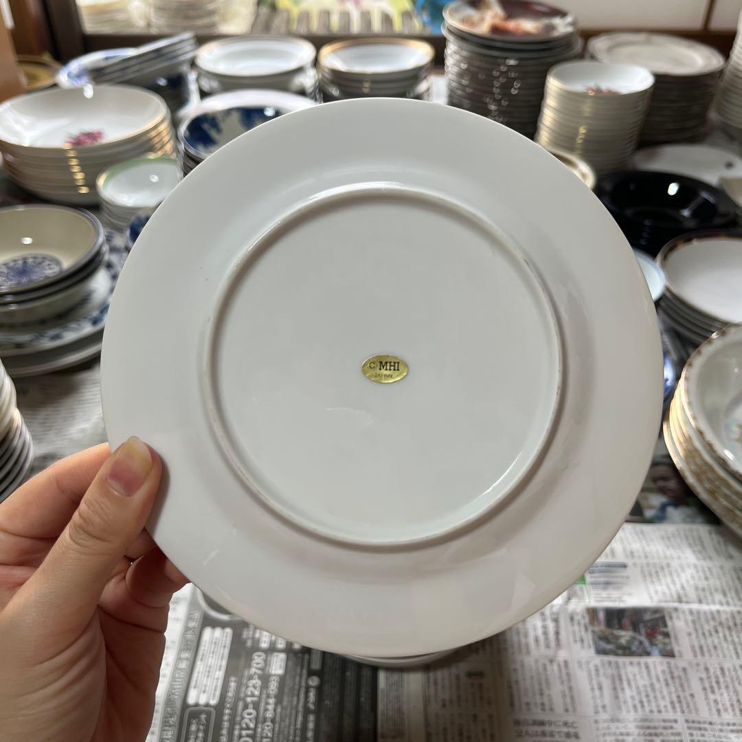 【新品・未使用】クリスマス ホーリー柄 陶磁器皿 15枚