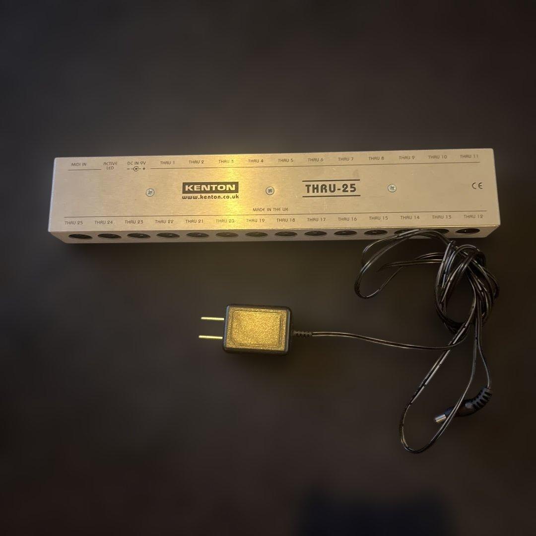 KENTON THRU-25 MIDIスルー分配器
